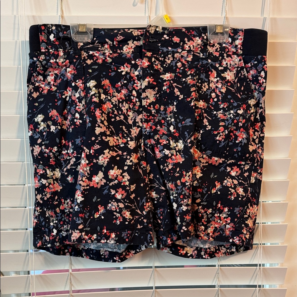 Excellent Condition Lee Riders Floral Shorts Size 14